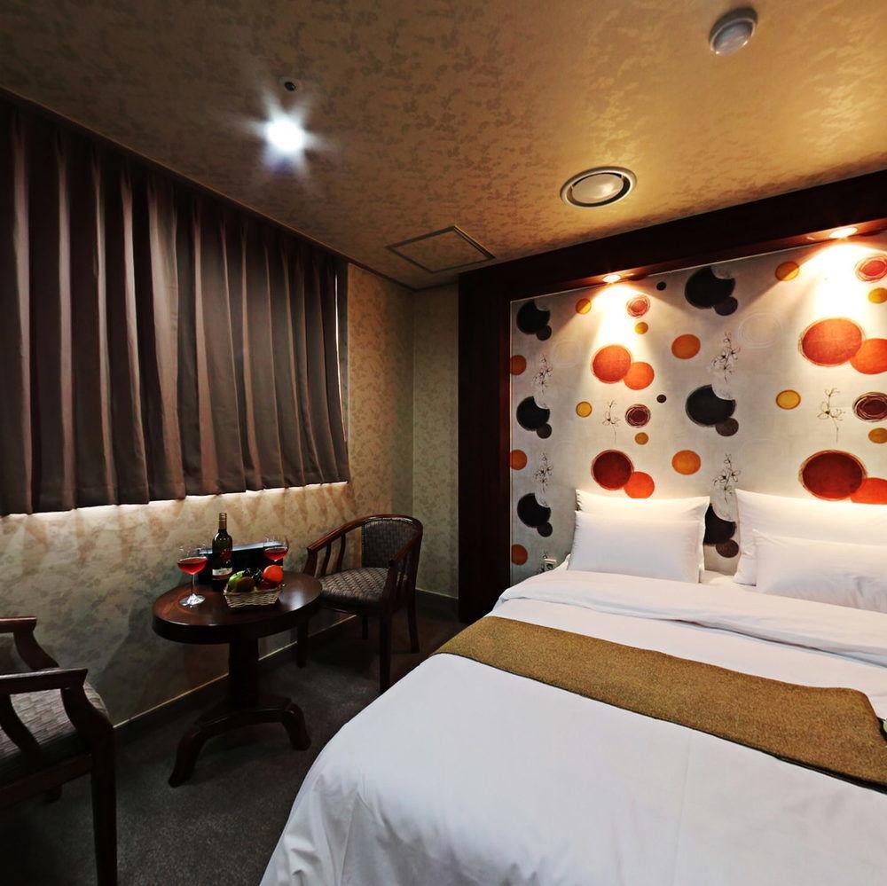 Uijeongbu Tourist Hotel Exterior photo
